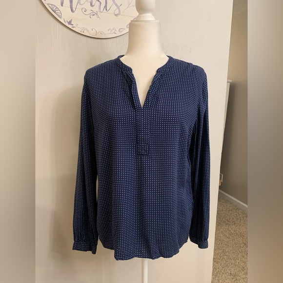 Tommy Hilfiger Tops - Tommy Hilfiger Navy and Green Polka Dot Blouse